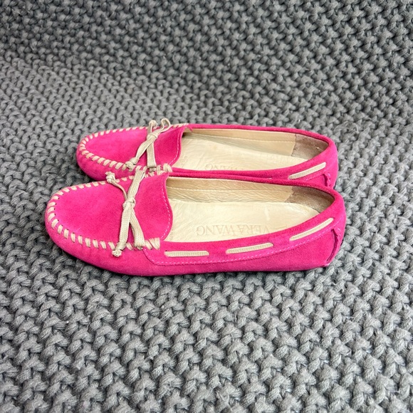 Vera Wang Fuchsia Pink Suede Loafers Slip On Shoes Women Size 6 M, Made in Italy - Picture 4 of 14